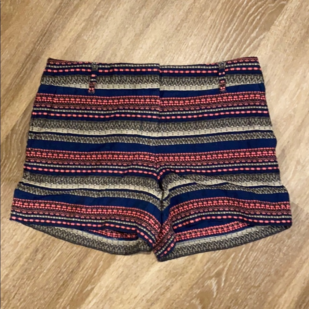 LOFT Riviera short with 4” inseam, 6